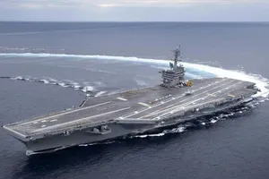 Mỹ sẽ đưa nhóm tàu sân bay và đội máy bay ném bom đến gần Iran