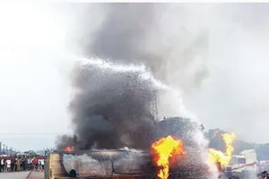 Nổ xe bồn, 55 người chết, 36 người bị thương