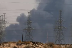 Saudi Arabia: Vũ khí tấn công hai nhà máy lọc dầu là của Iran