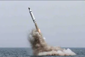 Vật thể Triều Tiên vừa phóng có thể là SLBM