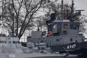 Nga đưa 3 tàu Ukraine ra khỏi cảng Kerch, chuẩn bị trao trả ​
