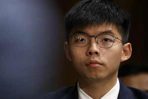 Hoàng Chi Phong bị cấm đi Anh