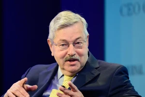 Bị triệu tập, Đại sứ Mỹ cứng rắn với Bộ Ngoại giao Trung Quốc