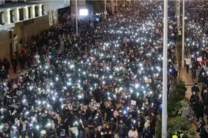 Hong Kong: 800.000 người xuống đường kỷ niệm nửa năm biểu tình
