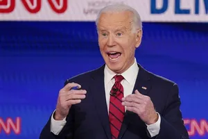 Cựu Phó Tổng thống Mỹ Joe Biden đang gặp sóng gió sau khi bị vướng vào cáo buộc tấn công tình dục. Ảnh: AP