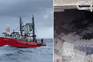 Phát hiện tàu cá chở cả tấn cocain