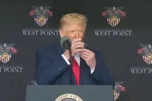 Xuất hiện tin đồn Tổng thống Trump từng đột quỵ 