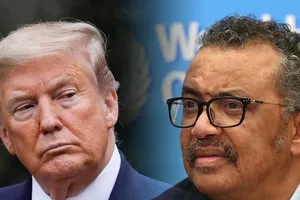Tổng thống Mỹ Donald Trump (trái) và Tổng Giám đốc WHO Tedros Adhanom Ghebreyesus.
