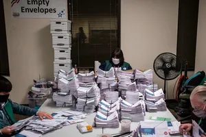 Ông Trump vượt lên ấn tượng ở nhiều bang quan trọng