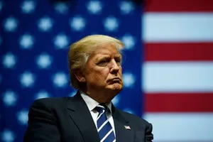 Ông Trump có tới hơn 30 bài trên Twitter trong ngày 6-11