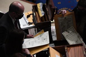 Quốc hội Mỹ chứng nhận ông Biden là tổng thống đắc cử 