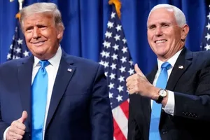 CNN: Ông Pence cân nhắc phế truất nhưng sợ ông Trump làm càn