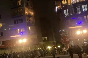 Mỹ: Người biểu tình đập phá trụ sở đảng Dân chủ