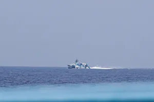 Philippines:Tàu chiến, tàu dân quân biển TQ tỏa khắp Trường Sa