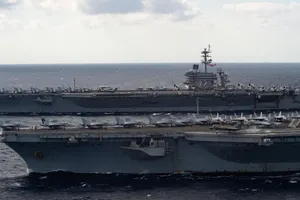 F-35C của Mỹ rơi khi đang tập trận cùng 2 siêu tàu sân bay ở Biển Đông