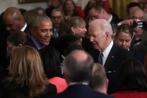 Ông Obama về Nhà Trắng thăm ông Biden
