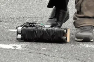 Cảnh sát tìm thấy nhiều súng tự chế trong nhà nghi phạm bắn ông Abe 