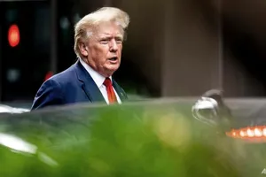 Bộ trưởng Tư pháp Mỹ nói chính ông duyệt lệnh đột kích nhà ông Trump