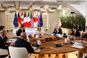 Loạt chính trị gia NATO lo ông Biden không đấu nổi ông Trump