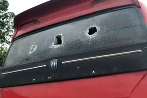 Điều tra nhóm người đập phá xe khách nghi giành tuyến