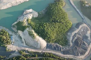 Phó Thủ tướng yêu cầu xử lý vụ núp bóng nghĩa trang đào than