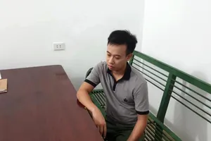 Bắt nghi can dùng súng K54 cướp tiệm vàng