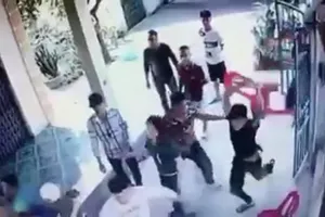 Sau khi giám đốc ở Hải Phòng túm cổ áo, nạn nhân bị đánh