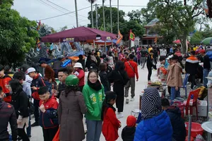 Phiên chợ cầu may năm họp 1 lần ở Hải Phòng