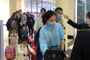 Hạn chế hoạt động xuất nhập cảnh qua cửa khẩu quốc tế Móng Cái