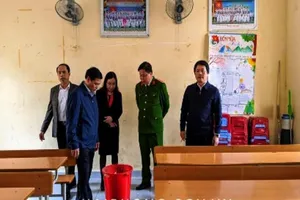 Xem xét điều chuyển hiệu trưởng lơ là chống dịch Corona