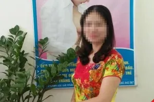 Bà nội bỏ thuốc chuột vào sữa đầu độc cháu bị bại não