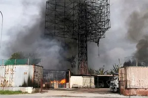 Cháy lớn tại khu kho bãi xăng dầu ở Hải Phòng