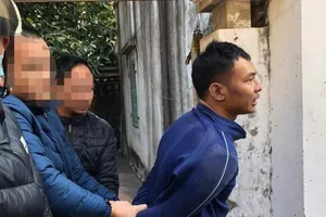 Dùng dao khống chế chủ tiệm, cướp 38 nhẫn vàng