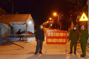 Chốt kiểm soát tại xã Bình Dương, thị xã Đông Triều. Ảnh: ĐH