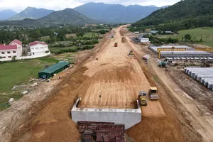 Ninh Thuận bổ sung hai triệu m3 đất cho cao tốc Bắc – Nam