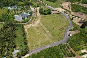 Khánh Hòa: Ủi đất rừng làm bãi đỗ xe tại Khu du lịch Suối Tiên