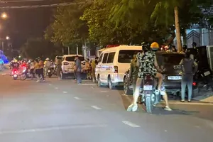 2 vợ chồng chết cháy trong phòng ngủ, hiện trường có mùi xăng