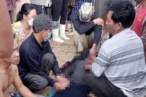 Gió lớn đánh chìm thuyền trên biển, 2 vợ chồng tử vong