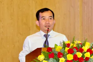 Cách chức Phó Chánh văn phòng Đoàn đại biểu Quốc hội và HĐND tỉnh Khánh Hòa