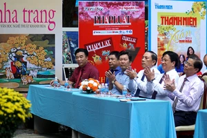 Hơn 200 ấn phẩm báo xuân trưng bày tại Hội Báo Xuân Khánh Hòa