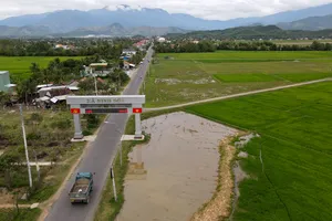 Người dân Khánh Hòa giao đất làm cao tốc trước khi có phương án đền bù