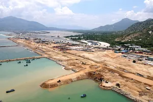 2 doanh nghiệp lớn hợp tác đầu tư, khai thác cảng Cà Ná 