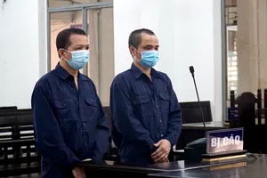 Lại hoãn xử vụ tự phân lô, bán đất công viên ở Nha Trang