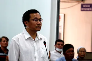 Cán bộ ngân hàng uống bia, lái xe Mercedes tông chết người rồi bỏ chạy bị phạt 2 năm tù