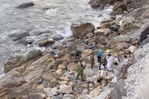 Cô gái ở Khánh Hòa rơi xuống vực khi đang chụp ảnh