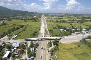 Làm nút giao nối cao tốc Cam Lâm - Vĩnh Hảo với cảng Cà Ná