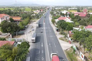 Thi hành kỷ luật cảnh cáo cựu chủ tịch thị xã Ninh Hòa