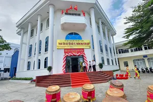 Ninh Thuận ra mắt đơn vị làm cầu nối chính quyền và doanh nghiệp