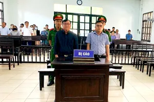 2 nhân viên CDC Ninh Thuận được hưởng án treo vụ Việt Á