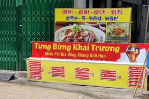 Quán Aroma Nha Trang bị tố 'chặt chém' đóng cửa, tháo biển hiệu